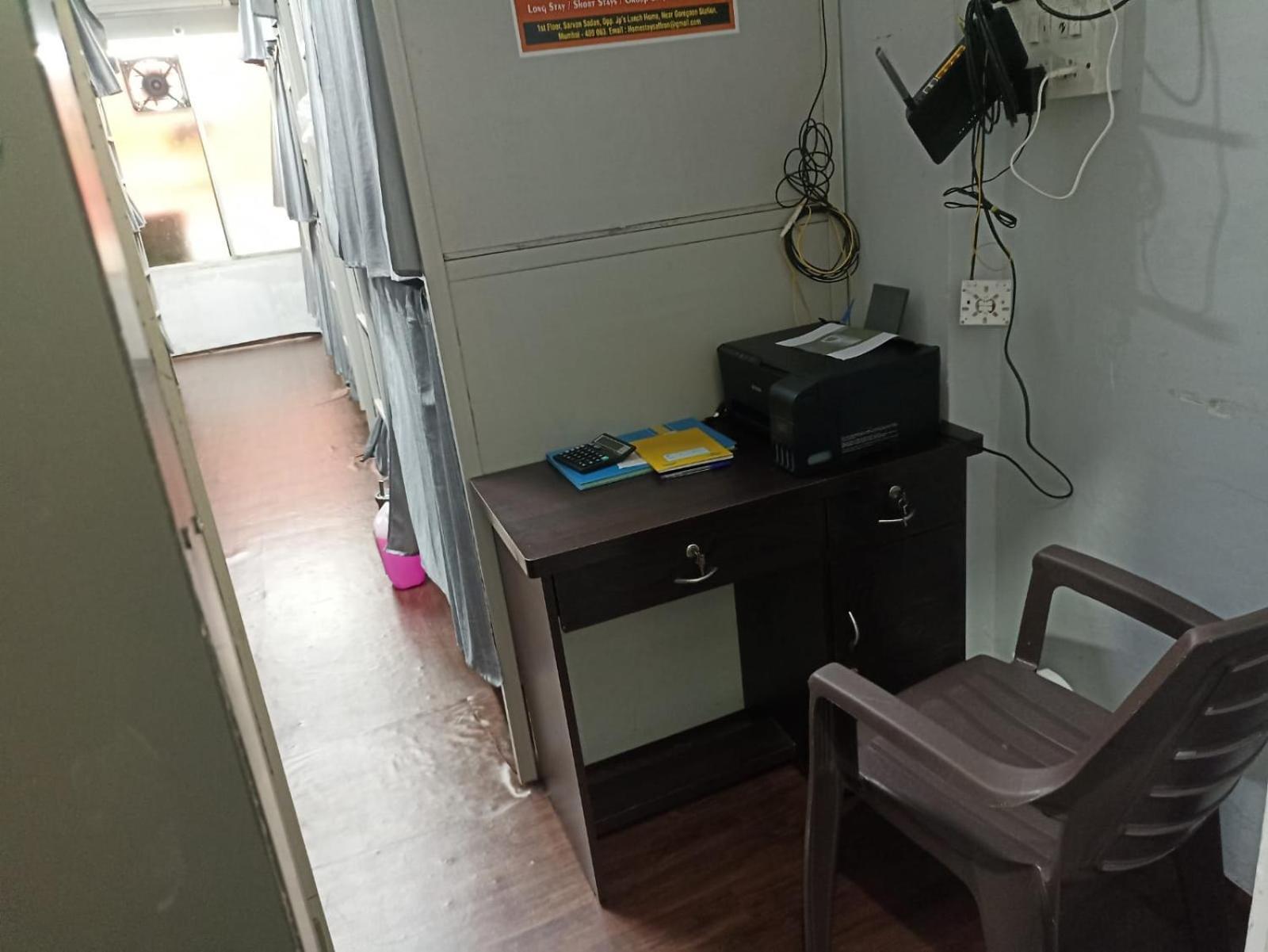 Saffron Dormitory Goregaon East Bombay Exterior foto